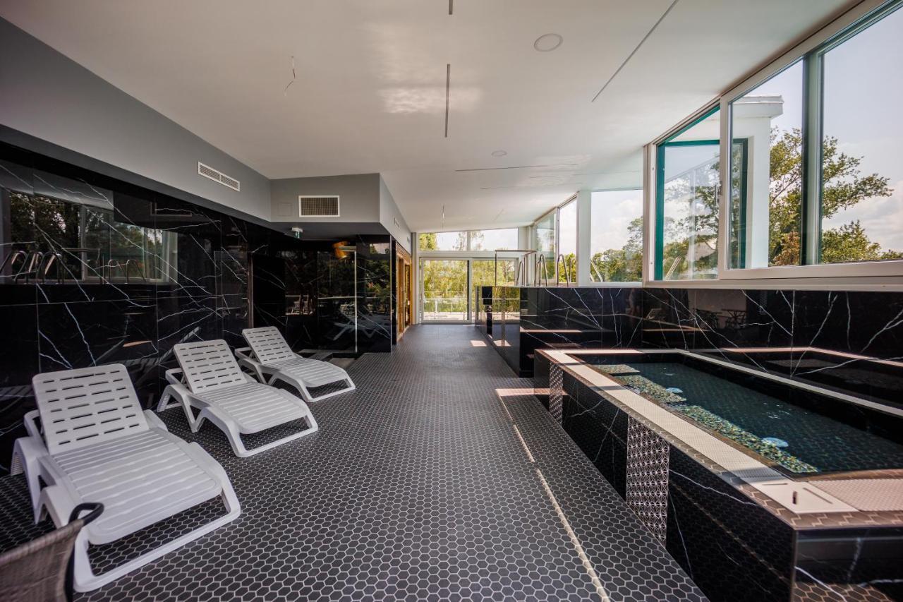 Villa Bauhaus Wellness Apartments 207 - Petiteplage Σίοφοκ Εξωτερικό φωτογραφία